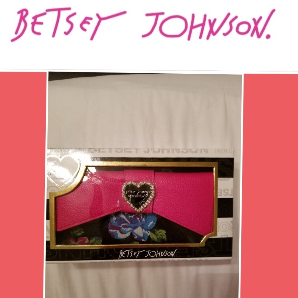 XX SOLD XX BNWT Betsey Johnson Wallet